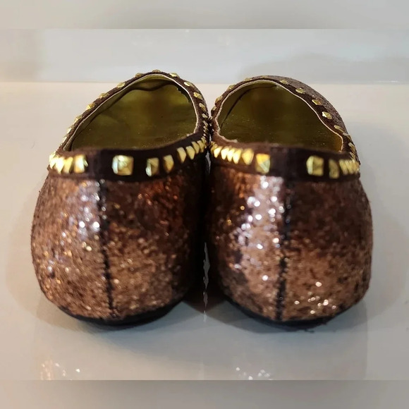 Nicole Miller bronze flats perfect for adding sparkle to any outfit Size 6.5 - Picture 3 of 7